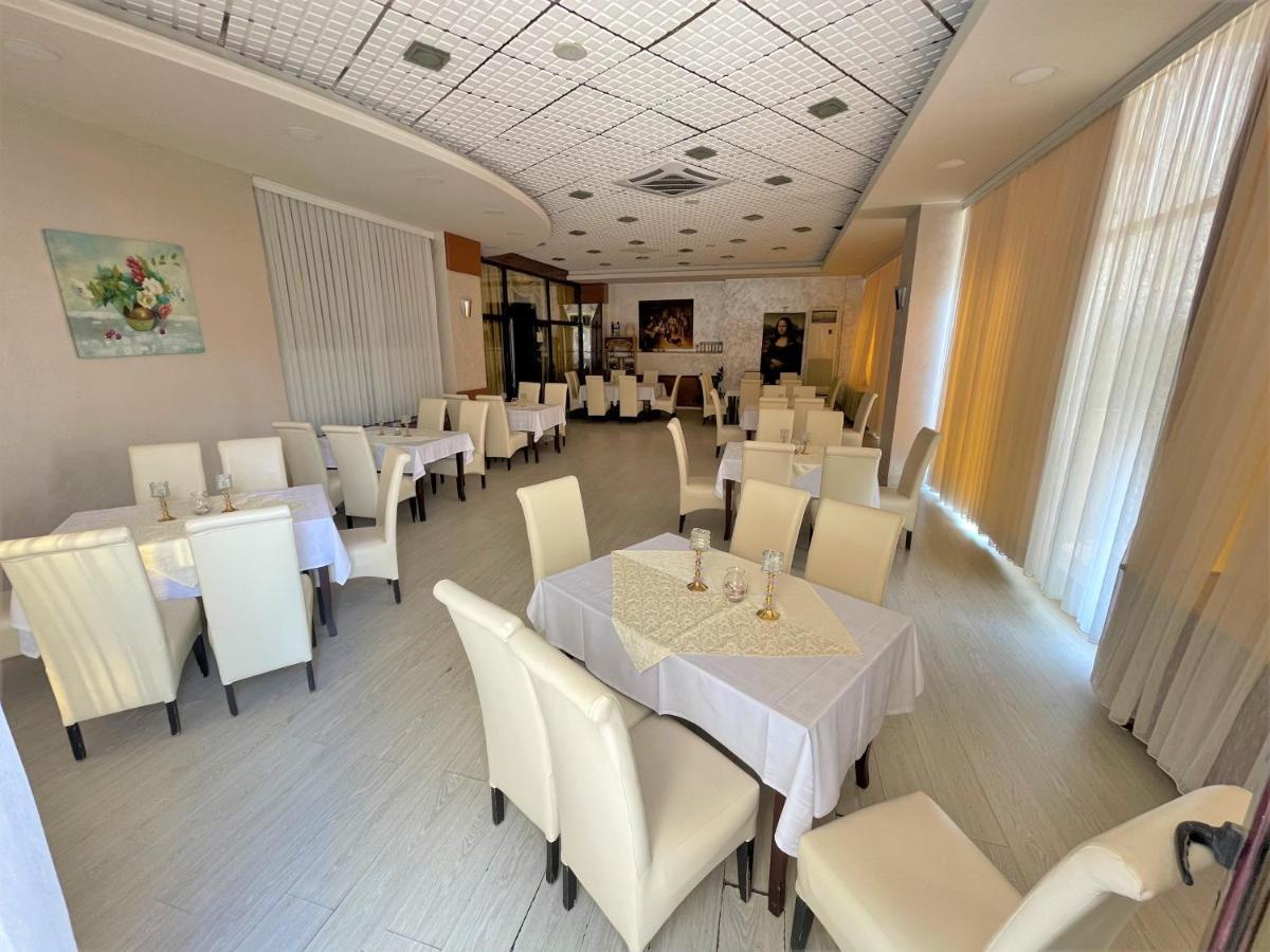 Hotel Pashtriku Gjakova Exteriér fotografie
